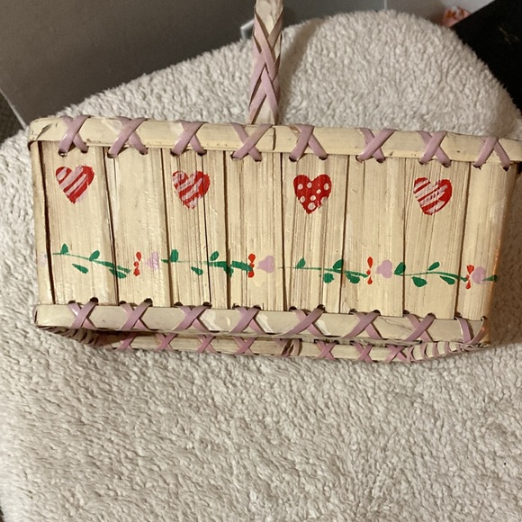 Cute wicker basket with heart designs euc - Picture 3 of 15